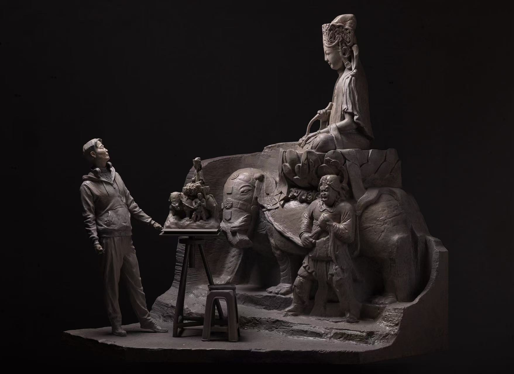 276 雕塑直送 尹代波《不息的光芒——大足石刻的一天》